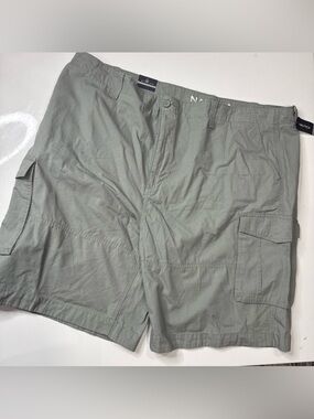 NWT Nautica Shorts Men’s 52 Gray Color 100% Cotton A040425